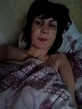 Laura Kiss online show from April 2026 09:49:02 PM