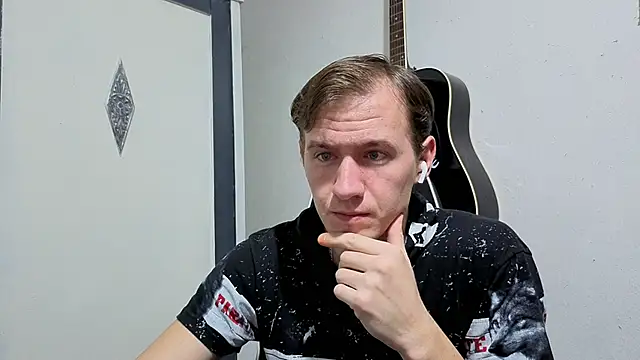 DiMastyzzz online show from January 2025 10:44:01 PM