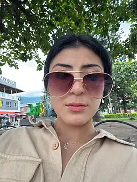 Snapshot of fiorella_paris chatting on February 2026 09:21:01 PM fiorella paris online show from February 2026 09:21:01 PM