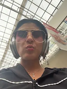 Snapshot of fiorella_paris chatting on March 2026 09:09:02 PM fiorella paris online show from March 2026 09:09:02 PM