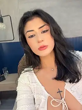Snapshot of fiorella_paris chatting on May 2026 08:48:01 PM fiorella paris online show from May 2026 08:48:01 PM