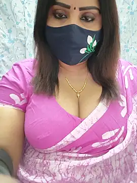 Queenflowerr online show from June 2026 08:09:02 PM