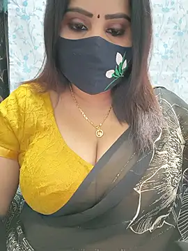 Queenflowerr online show from June 2026 05:26:01 PM