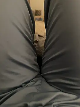 Snapshot of blissdimicco chatting on February 2026 10:50:01 PM blissdimicco online show from February 2026 10:50:01 PM