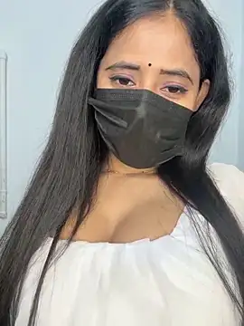 Hot honey77 online show from November 2025 04:50:01 PM