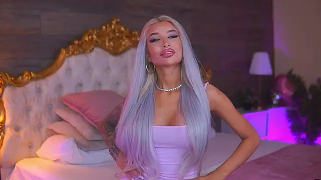 Juicy Jessye online show from May 2026 07:53:02 PM