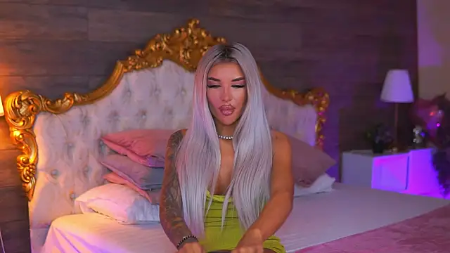 Juicy Jessye online show from June 2026 08:13:01 PM