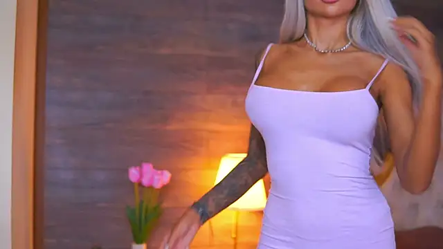 Juicy Jessye online show from June 2026 07:47:01 PM