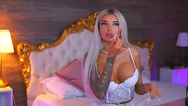 Juicy Jessye online show from July 2026 08:52:01 PM