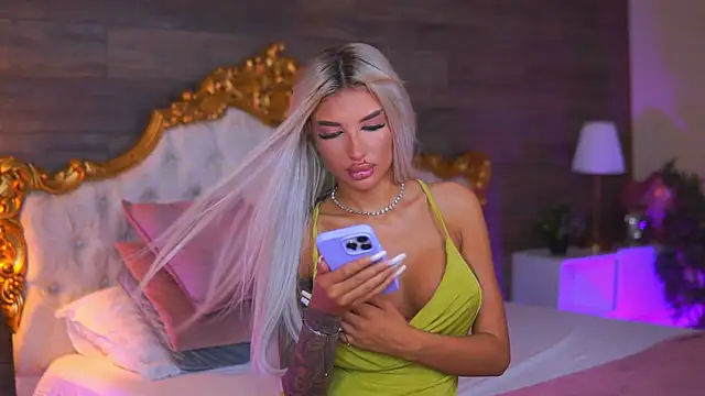 Juicy Jessye online show from July 2026 07:53:01 PM
