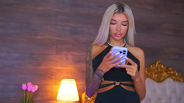 Juicy Jessye online show from July 2026 07:49:02 PM
