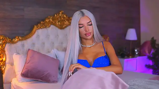 Juicy Jessye online show from August 2026 07:49:02 PM