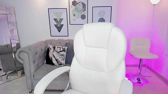 Layla Breezee online show from March 2025 03:16:02 PM