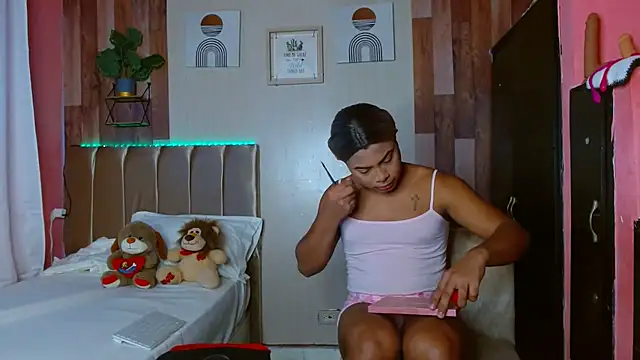 Snapshot of electrabrowns chatting on October 2025 12:50:01 PM electrabrowns online show from October 2025 12:50:01 PM