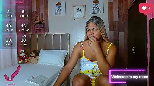 Snapshot of electrabrowns chatting on October 2025 09:11:01 PM electrabrowns online show from October 2025 09:11:01 PM