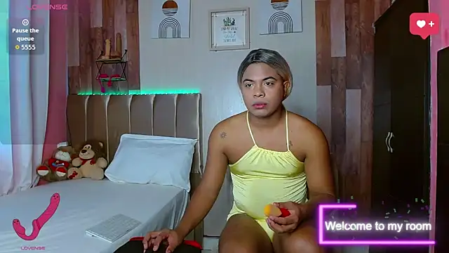 Snapshot of electrabrowns chatting on October 2025 08:10:01 PM electrabrowns online show from October 2025 08:10:01 PM