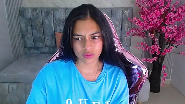 Snapshot of lilith_petit_sub chatting on January 2025 04:06:01 PM lilith petit sub online show from January 2025 04:06:01 PM