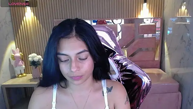 Snapshot of lilith_petit_sub chatting on February 2025 05:01:02 PM lilith petit sub online show from February 2025 05:01:02 PM