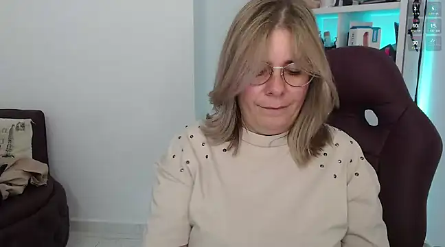 Snapshot of Frida_1982 chatting on February 2025 07:28:02 PM Frida 1982 online show from February 2025 07:28:02 PM