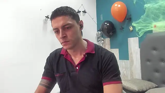 Frank Millers online show from October 2025 08:43:02 PM