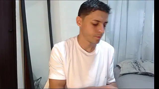 Snapshot of Frank_Millers chatting on March 2026 06:25:01 PM Frank Millers online show from March 2026 06:25:01 PM