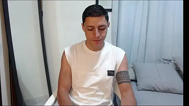 Snapshot of Frank_Millers chatting on March 2026 12:31:02 PM Frank Millers online show from March 2026 12:31:02 PM