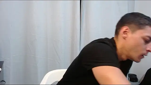 Frank Millers online show from June 2026 04:33:02 AM