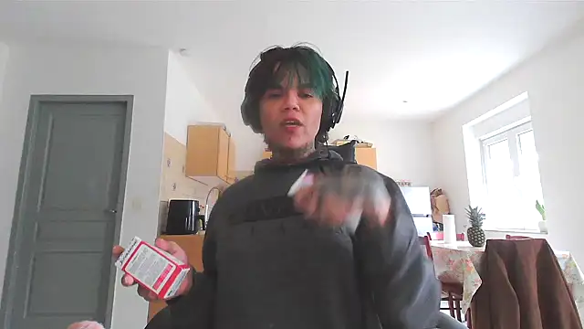 serena  vedette online show from February 2025 11:40:02 AM