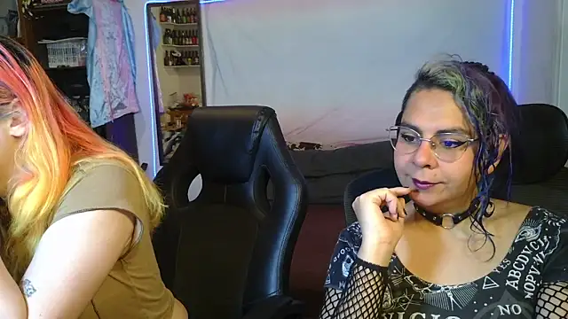 Evelan420 online show from February 2026 06:52:02 PM