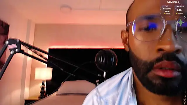 Simon Basset online show from March 2025 09:16:01 PM