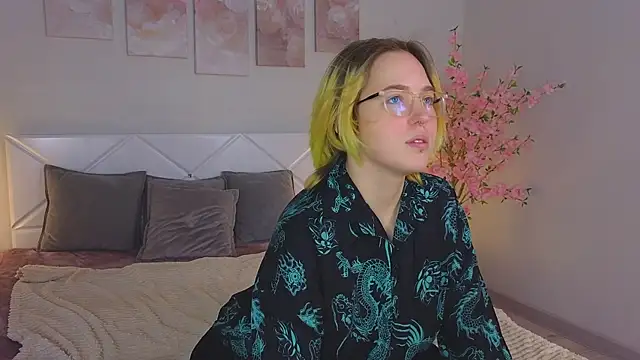 Manic pixie  online show from January 2025 10:54:01 AM