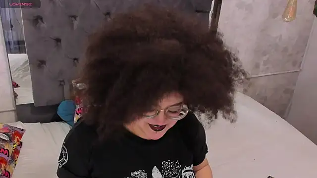 Snapshot of lilith_mesa chatting on October 2025 03:52:02 AM lilith mesa online show from October 2025 03:52:02 AM