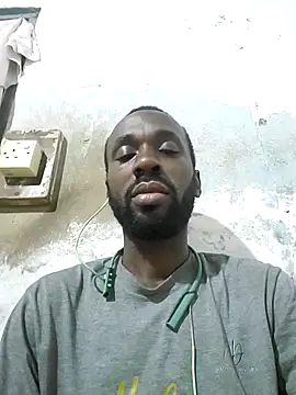 Snapshot of onewinnertee chatting on October 2025 01:39:01 AM onewinnertee online show from October 2025 01:39:01 AM