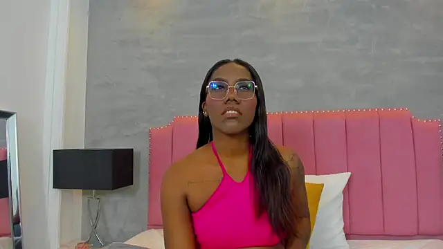 Snapshot of Alaia_Colins chatting on November 2025 02:56:02 AM Alaia Colins online show from November 2025 02:56:02 AM