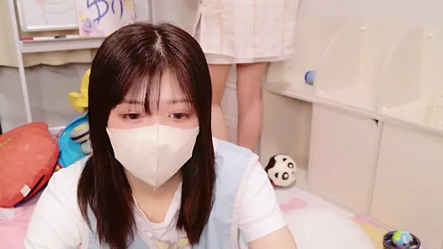 NA-KAREN-V8 online show from February 2025 03:38:01 PM