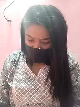 Simran-001 online show from January 2026 03:39:01 PM