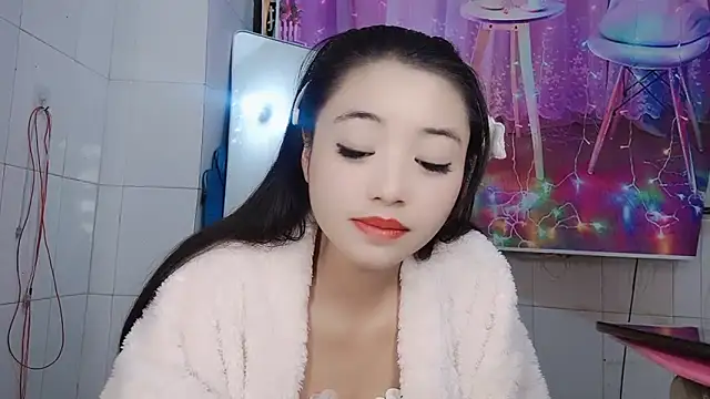 Snapshot of ManMan-520 chatting on February 2025 05:52:01 AM ManMan-520 online show from February 2025 05:52:01 AM