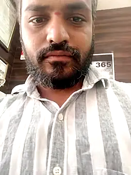 Snapshot of RaviRoy2326 chatting on January 2025 06:35:02 AM RaviRoy2326 online show from January 2025 06:35:02 AM