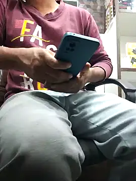 Snapshot of RaviRoy2326 chatting on January 2025 03:04:02 PM RaviRoy2326 online show from January 2025 03:04:02 PM