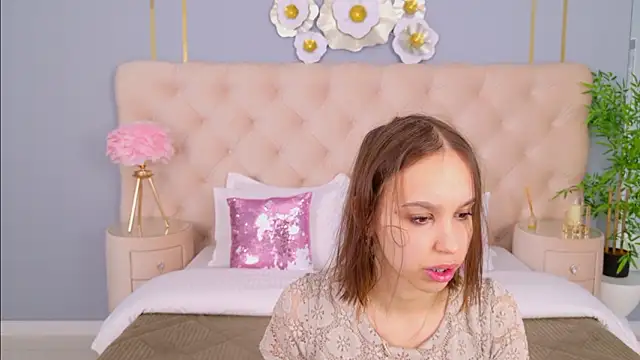 SandraTucker online show from March 2026 02:49:01 AM