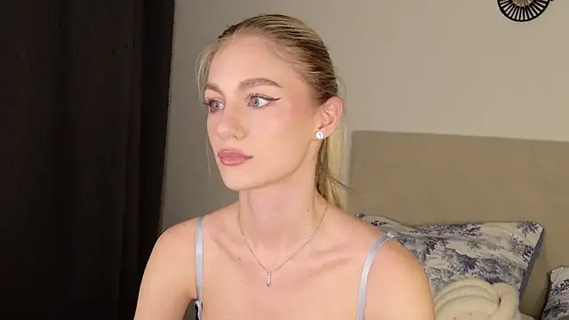 GabriellaOlsen online show from February 2026 04:35:01 PM