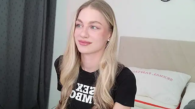 Snapshot of GabriellaOlsen chatting on April 2026 03:20:02 PM GabriellaOlsen online show from April 2026 03:20:02 PM
