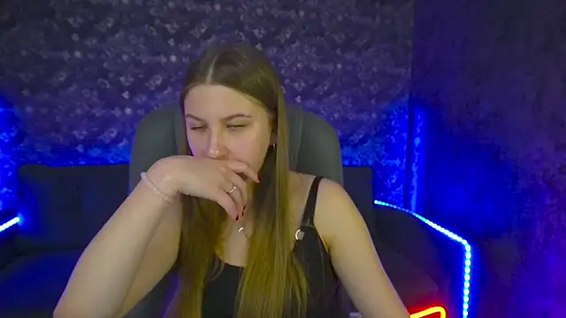 Snapshot of AureliaBliss_ chatting on January 2025 04:49:02 PM AureliaBliss online show from January 2025 04:49:02 PM