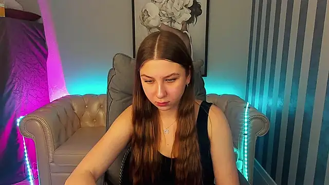 Snapshot of AureliaBliss_ chatting on January 2025 01:19:01 PM AureliaBliss online show from January 2025 01:19:01 PM