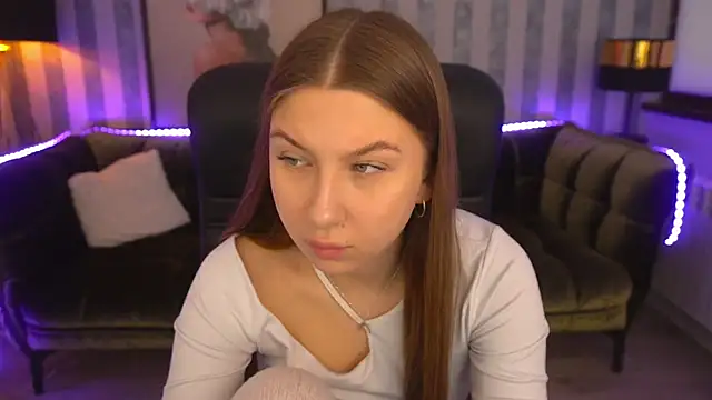 Snapshot of AureliaBliss_ chatting on February 2025 01:11:01 PM AureliaBliss online show from February 2025 01:11:01 PM