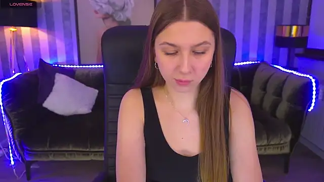 Snapshot of AureliaBliss_ chatting on February 2025 08:13:02 PM AureliaBliss online show from February 2025 08:13:02 PM