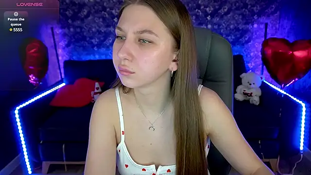 Snapshot of AureliaBliss_ chatting on February 2025 01:30:01 PM AureliaBliss online show from February 2025 01:30:01 PM