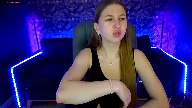 Snapshot of AureliaBliss_ chatting on February 2025 07:12:02 AM AureliaBliss online show from February 2025 07:12:02 AM