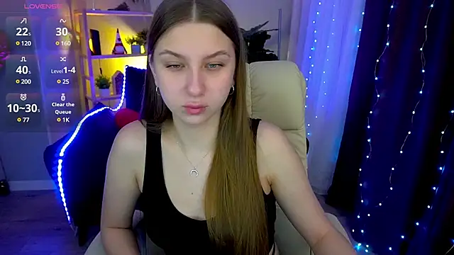 Snapshot of AureliaBliss_ chatting on February 2025 08:30:02 PM AureliaBliss online show from February 2025 08:30:02 PM