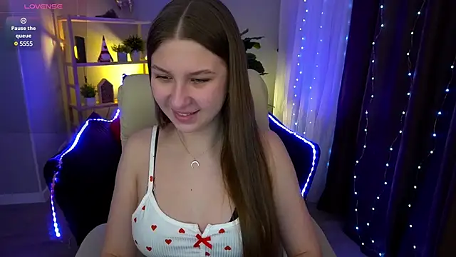 Snapshot of AureliaBliss_ chatting on February 2025 11:12:02 PM AureliaBliss online show from February 2025 11:12:02 PM